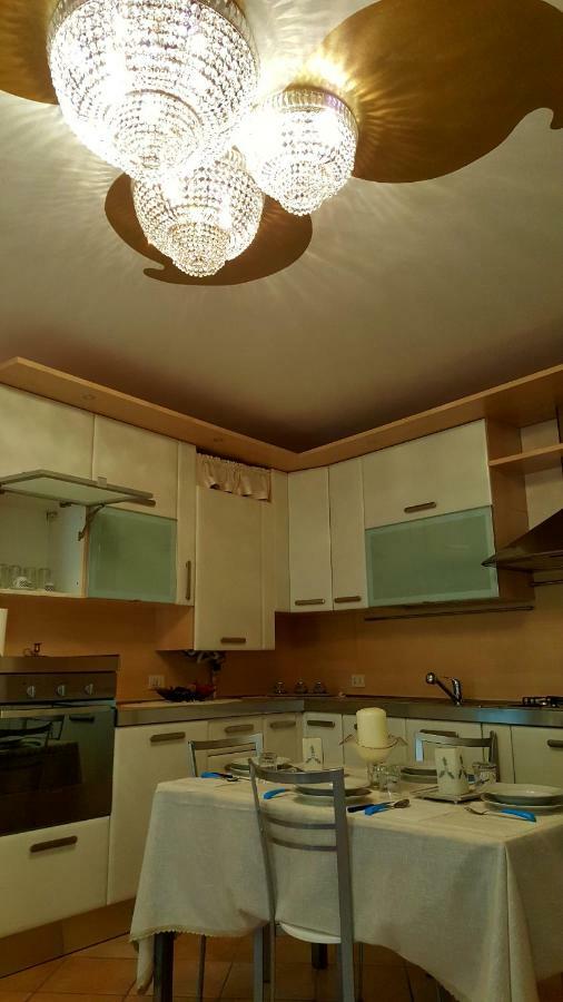 Ivana Sweet House Ντεζεντσάνο ντελ Γκάρντα Εξωτερικό φωτογραφία